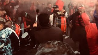 Previa entrada y descontrol de la hinchada de Colon de Santa fe [upl. by Idid]