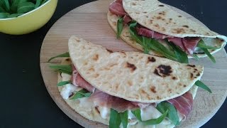 Piadina Romagnola FATTA IN CASARicetta perfetta [upl. by Theran750]