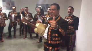 Chuy lizarraga con Mariachi sin Sonido [upl. by Kinson]