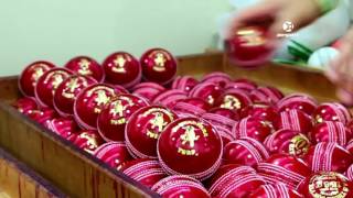 Sky Sport Cricket Show Ball Story Kookaburra v Dukes [upl. by Akinet]