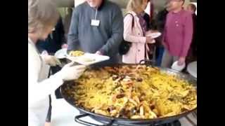 Traiteur Paella Traiteur Paella Géante à Domicile pour un repas de fête réussi [upl. by Clayborn]