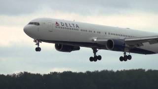 Delta Air Lines N129DL 767300 Landing Portland Airport PDX [upl. by Beichner]