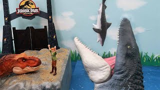 Dinosaur Movie  Jurassic World 2 Best Scene Mosasaurus Eat Shark [upl. by Landmeier]