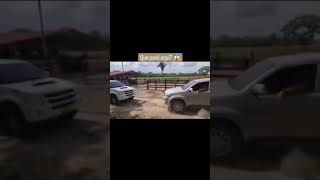 Isuzu Dmax VS toyota hilux todoterreno4x4 4x4offroad 4x4offroadvideos shorts [upl. by Zetana]