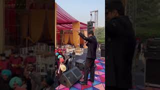 Gurnam bhullar singing waake song live in wedding show [upl. by Anneiv947]