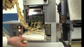 Combinato Automatico Komby 160  Macchine per pasta Cocozza [upl. by Nyrraf250]