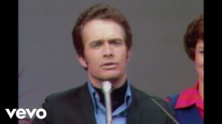 Merle Haggard  Okie From Muskogee Live [upl. by Ennazor]