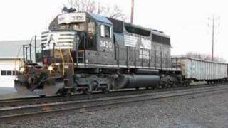 Norfolk Southern SD402 with Leslie RS5T Horn [upl. by Odoric]