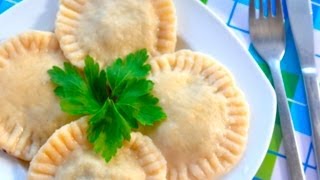 Pierożki Ravioli  Jak zrobić  Smakowite Dania [upl. by Nuhsar]