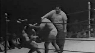 Bruno Sammartino vs Magnificient Maurice [upl. by Emarej]