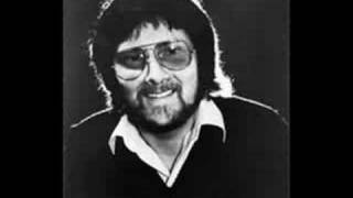 Gerry Rafferty  The Right Moment [upl. by Aipmylo78]