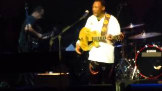 George Benson  Unforgettable Nat King Cole cover  live  Kongresshaus in Zurich 11713 [upl. by Ella]