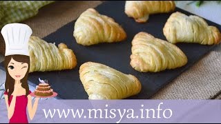 Sfogliatelle salsiccia e friarielli la ricetta di Misya [upl. by Anirb690]