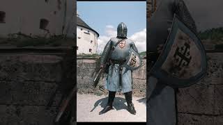 Kreuzritter hört sich das Palästinalied von Walther von der Vogelweide an  Hist Cosplay  Crusader [upl. by Eceinaj]