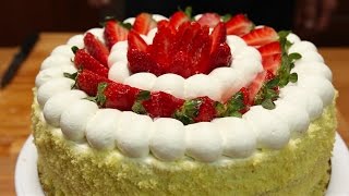 Ecco la tua torta cara MammaTorta Panna e Fragole con inserto di Frutta e chantilly [upl. by Keavy948]