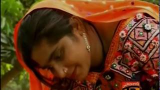 Ghari Ghari Mare Hath Mathe Bese Popatiyo  Suraiya Soomro Song [upl. by Adnaloy]