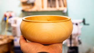 A Pinewood Bowl with a beautiful grain  Woodturning  Drechseln [upl. by Uchida]