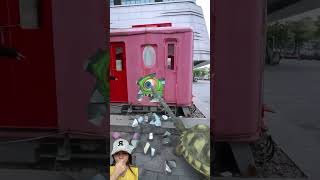 WAH ‼️ ADA VIRUS RAKSASA DI DALAM BUS PINK ⁉️shorts funny dubbing [upl. by Fugate497]