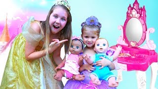 Ruby amp Bonnie Pretend Play with Baby Dolls and Princess Makeup Vanity Play Table Girls Toy [upl. by Virgilio]