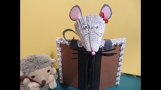 Petite souris qui lit  Pliage de livre [upl. by Enidlareg]