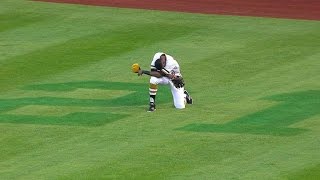 CHCPIT Polanco takes knee on Roberto Clemente Day [upl. by Arak868]