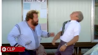 I due superpiedi quasi piatti  Bud Spencer cerca lavoro [upl. by Mallissa]