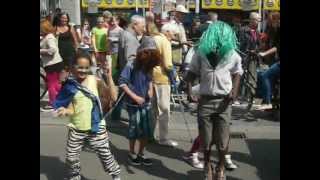 5A Het Schrijvertje Flashmob LMFAO Markt Mol [upl. by Ikkin271]