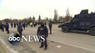 Police crackdown on trucker protest in Windsor Canada [upl. by Neerroc]