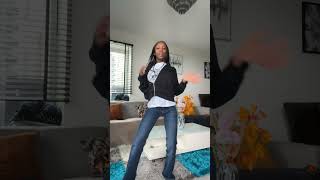 dance twinning dancechallenge subscribe and like o [upl. by Foskett]