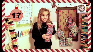 ADVENTSKALENDER 2018 ÖFFNEN TAG 17 ⛄️ Was für ein Geschenk versteckt sich im Kalender [upl. by Bozuwa]