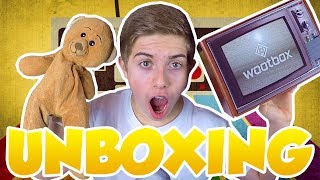 MON TOUT PREMIER PACK OPENING DE LANNÉE AVEC BOBBY  Unboxing WootBox Old School Janvier 2018 [upl. by Sinnal3]