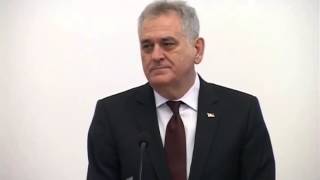 Tomislav Nikolic ispravlja prevodioca na engleskom [upl. by Anoed]