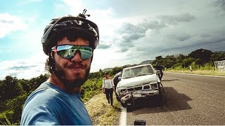 HO CAUSATO UN INCIDENTE  Viaggiare in Bici  Messico [upl. by Dorn]