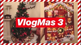 Abbiamo fatto lalbero di Natale  VlogMas 3  Valeria Martinelli [upl. by Adiuqal753]