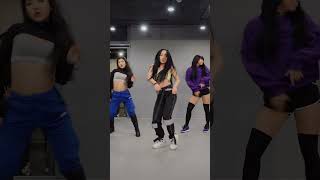 lets boogie on and on💙🕊️ redlic choreography [upl. by Odnomra]