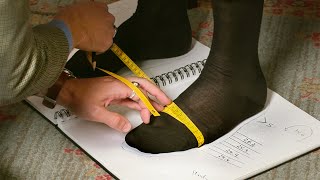 Getting My Feet Measured by American Custom Shoemaker Francis Waplinger  Bespoke Process [upl. by Anilac]