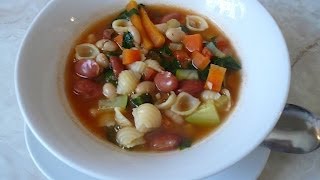 Sopa Minestrone  Receta [upl. by Dorree]