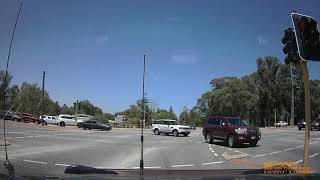 Illegal u turn at traffic lights in Mandurah [upl. by Segal]