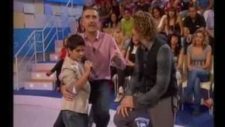 David Bisbal y Abraham Mateo 11 años cantan en Menuda Noche  Esclavo de sus besos  Me Derrumbo [upl. by Ardaid]