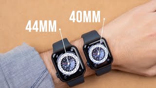 Apple Watch SE 2  Size Comparison on Wrist 40mm vs 44mm [upl. by Tnahsarp]