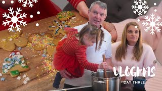 Baking GINGERBREAD biscuits with Heidie  VLOGMAS 2023 🎄  The Radford Family [upl. by Brick]