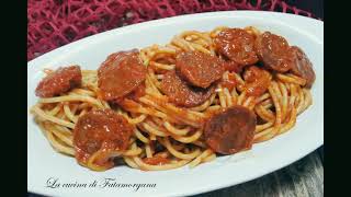 Spaghetti con sugo al salame [upl. by Nylyoj219]