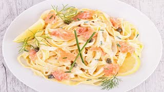 Recette  Tagliatelles au saumon frais [upl. by Sana]