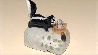 quotOh Little Playmatequot Skunk amp Mouse Otagiri Music Box [upl. by Ojela]