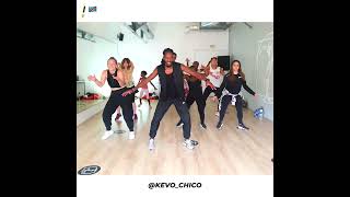 Choreography on WERRASONPROTÉGER BASE BY KEVO influencer ndombolo [upl. by Elyac]