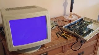 Amiga 500 plus riparazione scheda madre schermo blu o nero e rimozione batteria tampone [upl. by Anehsat304]