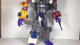 Transformers Combiner Wars Menasor Review en español [upl. by Ardnuas]