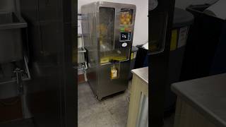 Fresh Squeezed Orange Juice at Sam’s Club samsclub samsclubshopping orangejuice asmr shorts [upl. by Aneerak]