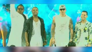 Vacaciones Remix  Wisin Tito El Bambino Zion amp Lenox  Premios Lo Nuestro 2017 [upl. by Auqinot857]