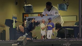 Ken Griffey Jr presents Dave Niehaus with a picture [upl. by Duong458]